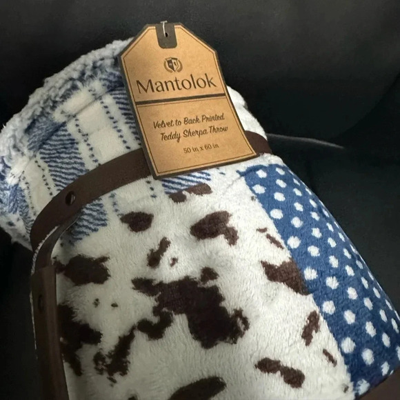 Mantolok Velvet back Printed Teddy Sherpa Throw Rolled leather strap Cowprint - Picture 3 of 4